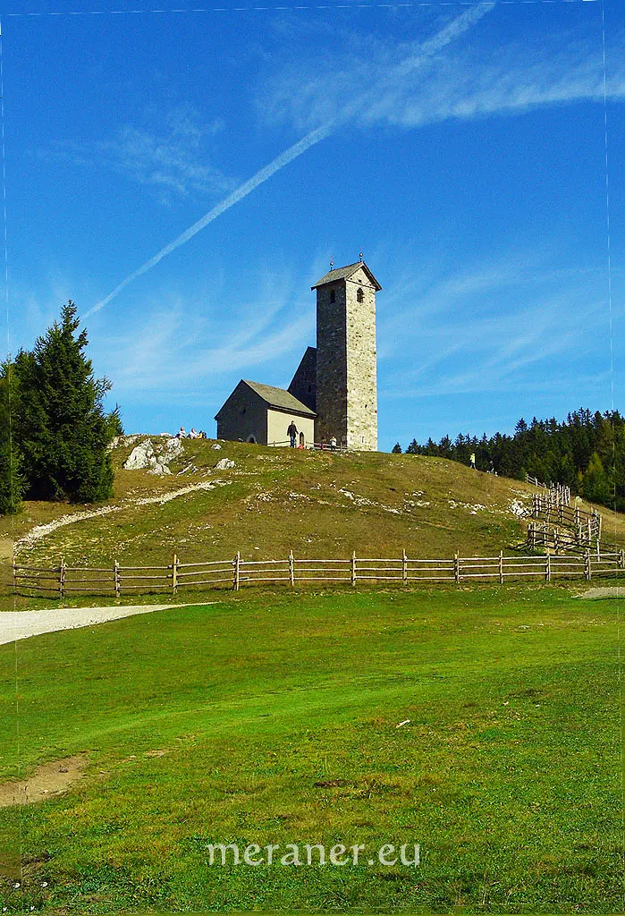 Rundwanderung Auf Dem Vigiljoch / Wandern In Südtirol / Meraner ...